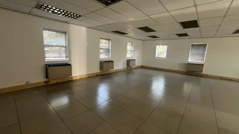 Waterford Office Park, Cnr Witkoppen & Waterford dr, Fourways